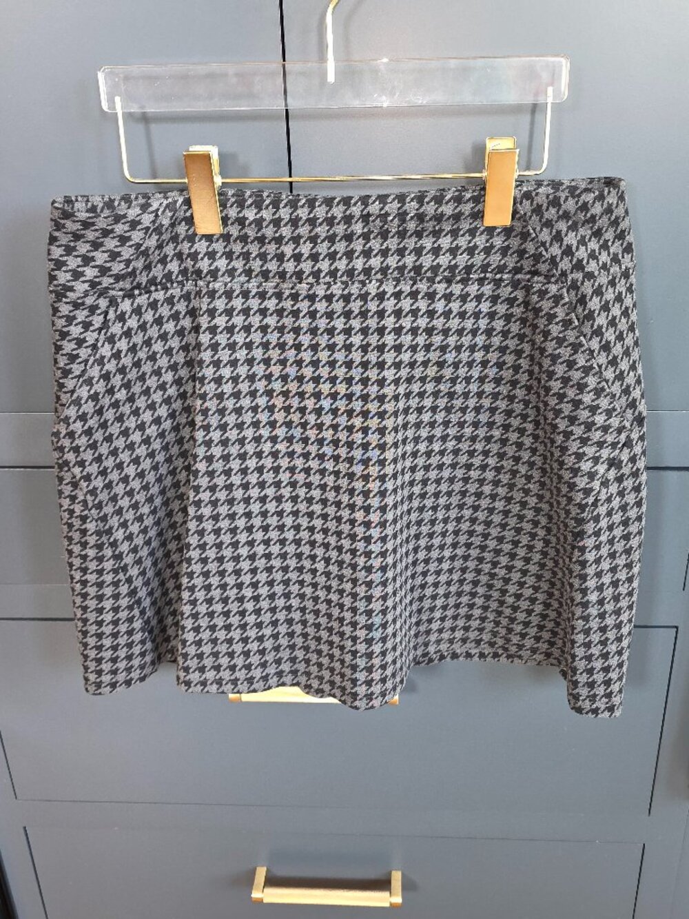 Title Nine Passport Skirt in Houndstooth
